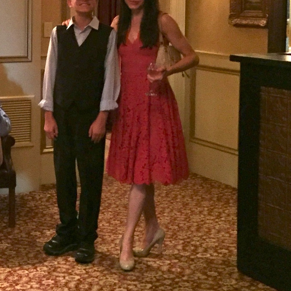 Vera Wang red lace dress 2
